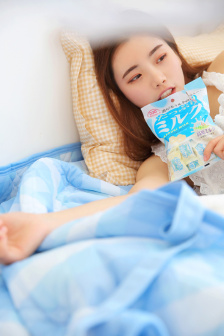 美女射击动作片